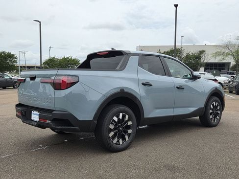 New 2026 Hyundai Santa Cruz SE FWD image 2