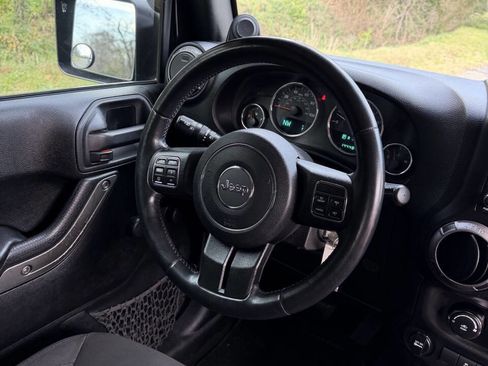 Used 2014 Jeep Wrangler Sport w/ Quick Order Package 24S image 15