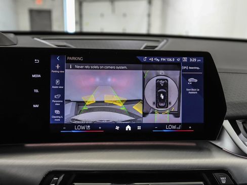 New 2026 BMW X2 xDrive28i w/ Technology Package AWD/4WD image 19