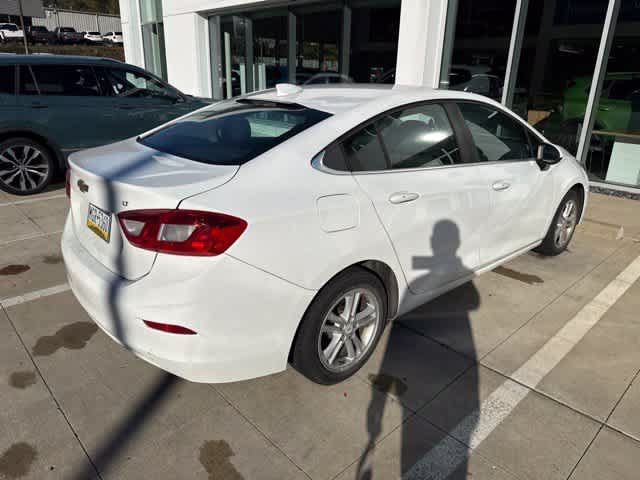 Used 2016 Chevrolet Cruze LT w/ Convenience Package FWD image 6