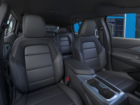 New 2026 Chevrolet Equinox EV LT image 16