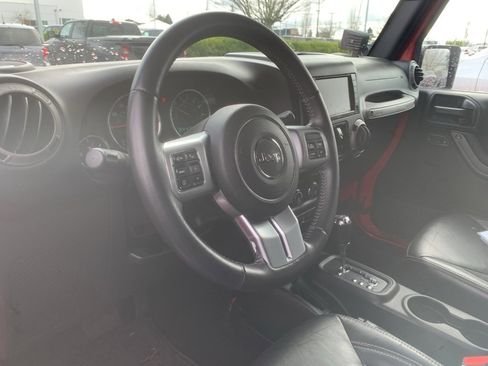 Used 2016 Jeep Wrangler Unlimited Sport image 9