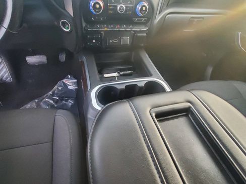 Used 2020 GMC Sierra 1500 Elevation w/ Elevation Value Package image 15