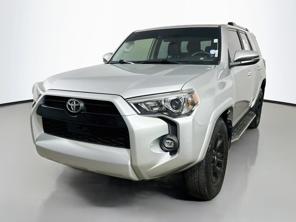 Used 2022 Toyota 4Runner SR5 Premium w/ Moonroof Package RWD image 3