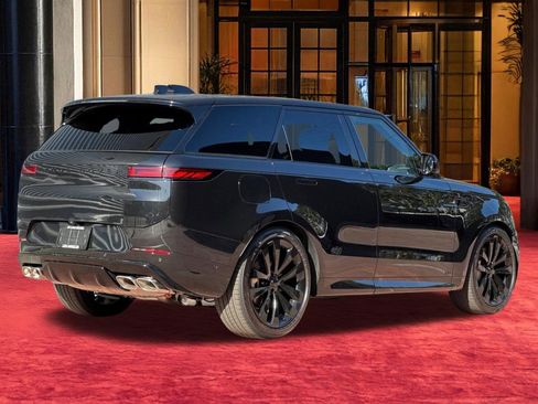 New 2026 Land Rover Range Rover Sport Dynamic SE AWD/4WD image 8