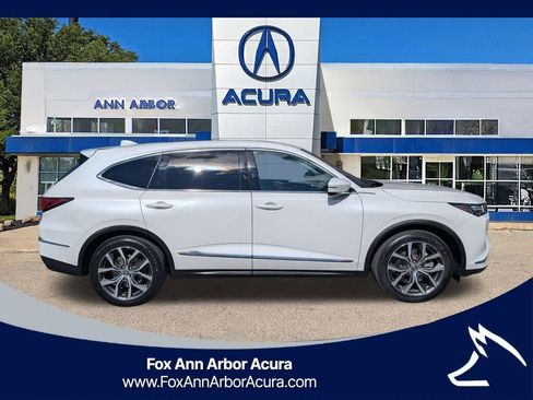 Certified 2024 Acura MDX SH-AWD w/ Technology Package image 6