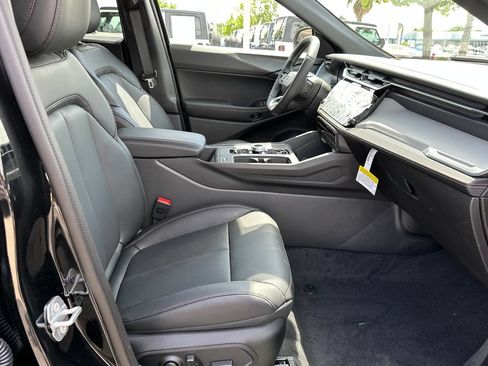 New 2026 Jeep Cherokee Limited AWD/4WD image 17
