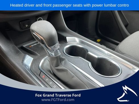 Used 2023 Chevrolet Traverse LT FWD image 28