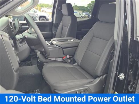 New 2026 Chevrolet Silverado 1500 Custom w/ LPO, Dark Essentials Package AWD/4WD image 18