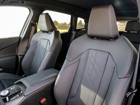 Used 2026 BMW X3 xDrive30 w/ Convenience Package image 21