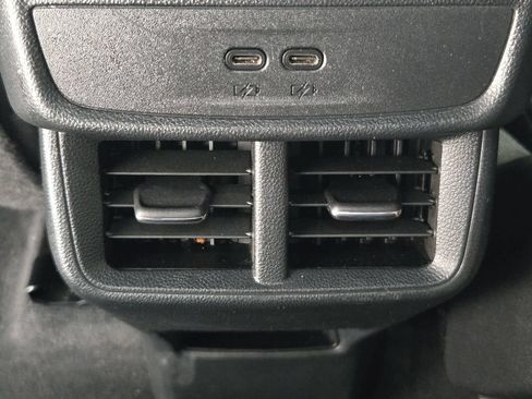 Used 2026 Chevrolet Equinox LT w/ Midnight Edition FWD image 27