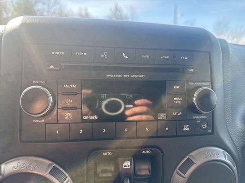 Used 2016 Jeep Wrangler Unlimited Sport w/ Quick Order Package 24S image 19