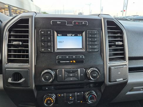 Used 2018 Ford F150 XLT RWD image 28