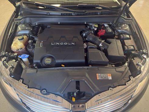 Used 2015 Lincoln MKZ w/ Equipment Group 102A Reserve FWD image 34
