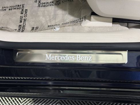 Used 2022 Mercedes-Benz EQS 580 4MATIC Sedan image 18