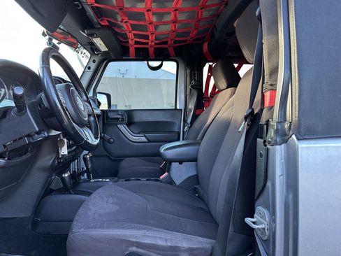 Used 2013 Jeep Wrangler Sport w/ Connectivity Group image 11