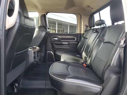 Used 2019 RAM 3500 Laramie image 21