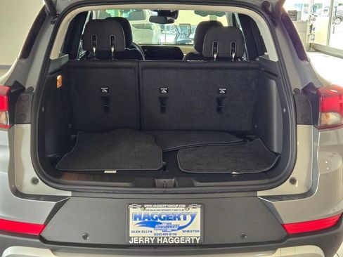 Certified 2026 Chevrolet TrailBlazer LT w/ Convenience Package FWD image 11