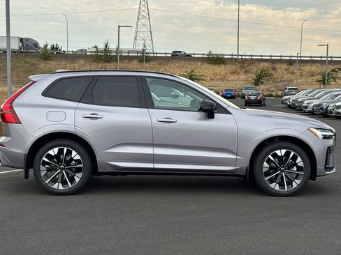 New 2026 Volvo XC60 B5 Plus w/ Climate Package AWD/4WD image 2