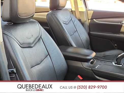 Used 2017 Cadillac XT5 Luxury w/ Driver Awareness Package image 32