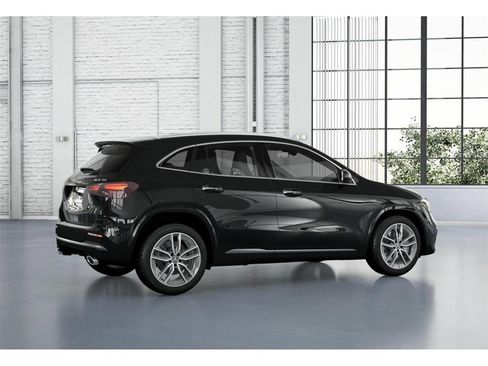 Certified 2025 Mercedes-Benz GLA 35 AMG 4MATIC image 19