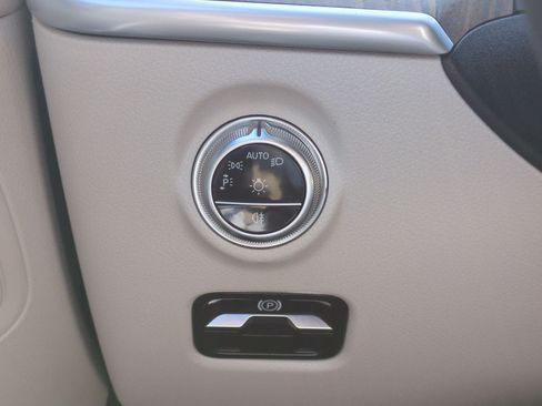 Certified 2024 Mercedes-Benz C 300 4MATIC Sedan image 16
