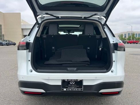 Certified 2026 INFINITI QX60 Luxe w/ Cargo Package FWD image 28