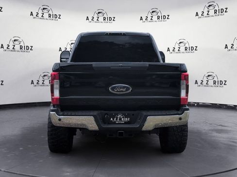 Used 2017 Ford F250 XLT w/ XLT Premium Package AWD/4WD image 5