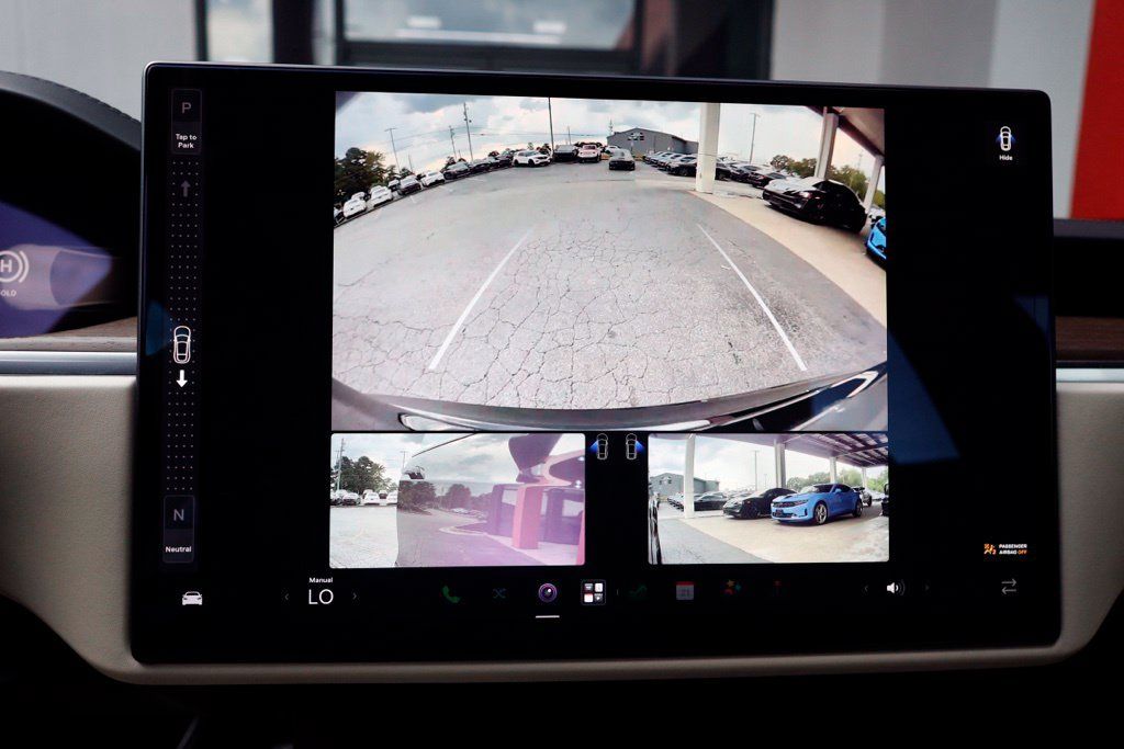 Used 2023 Tesla Model S AWD/4WD image 21