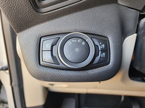 Used 2017 Ford Escape SE w/ Equipment Group 201A AWD/4WD image 27