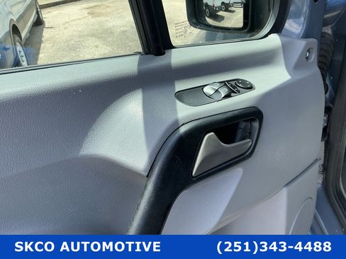 Used 2018 Mercedes-Benz Sprinter 2500 image 22