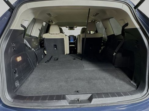 Used 2023 Subaru Ascent Limited image 29