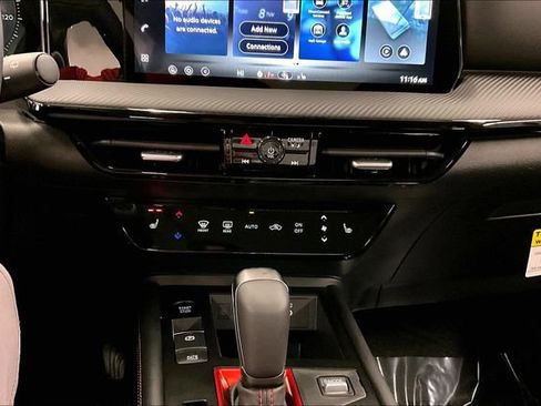 New 2026 Nissan Kicks SR w/ SR Premium Package AWD/4WD image 24