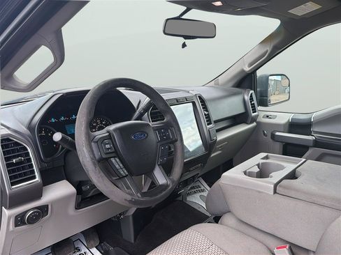 Used 2015 Ford F150 XLT RWD image 14