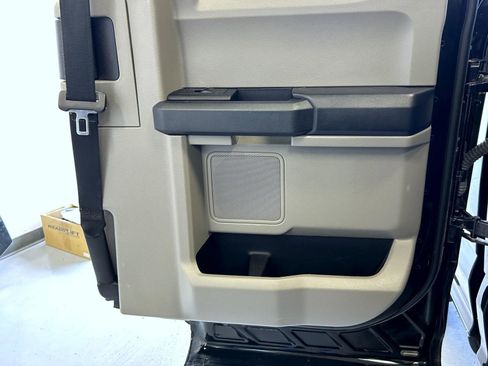 Used 2018 Ford F150 XL w/ Equipment Group 101A Mid image 17