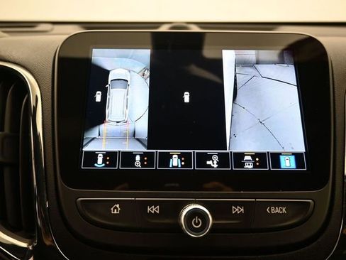 Used 2024 Chevrolet Equinox RS FWD image 19