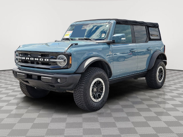 Certified 2022 Ford Bronco Outer Banks w/ Sasquatch Package AWD/4WD image 3