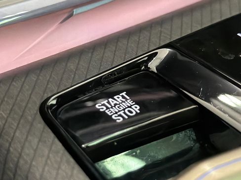 Used 2025 BMW X3 xDrive30i w/ Convenience Package image 32