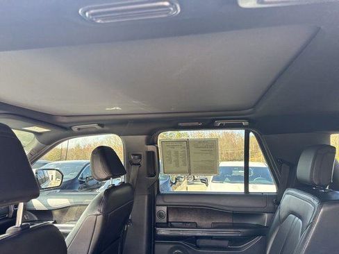 Used 2021 Ford Expedition Limited image 31
