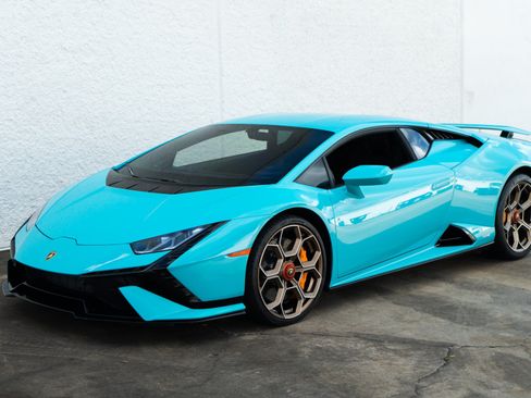 Used 2023 Lamborghini Huracan Tecnica RWD image 9