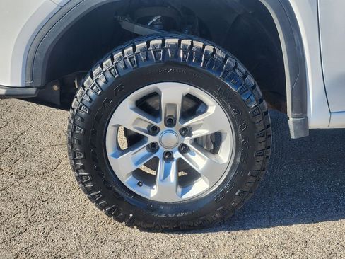 Used 2020 GMC Sierra 1500 AT4 w/ AT4 Premium Package AWD/4WD image 12