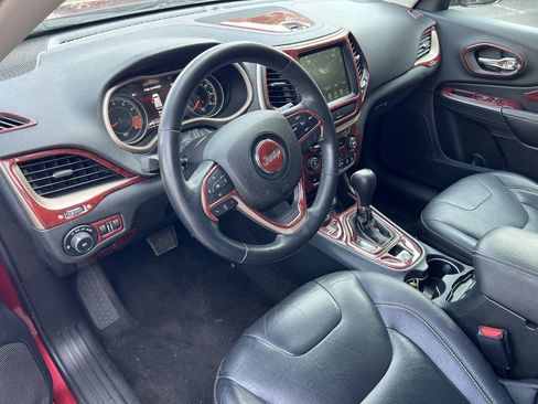 Used 2015 Jeep Cherokee Limited AWD/4WD image 9