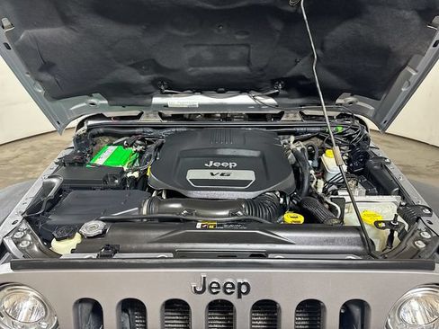 Used 2017 Jeep Wrangler Unlimited Rubicon AWD/4WD image 26