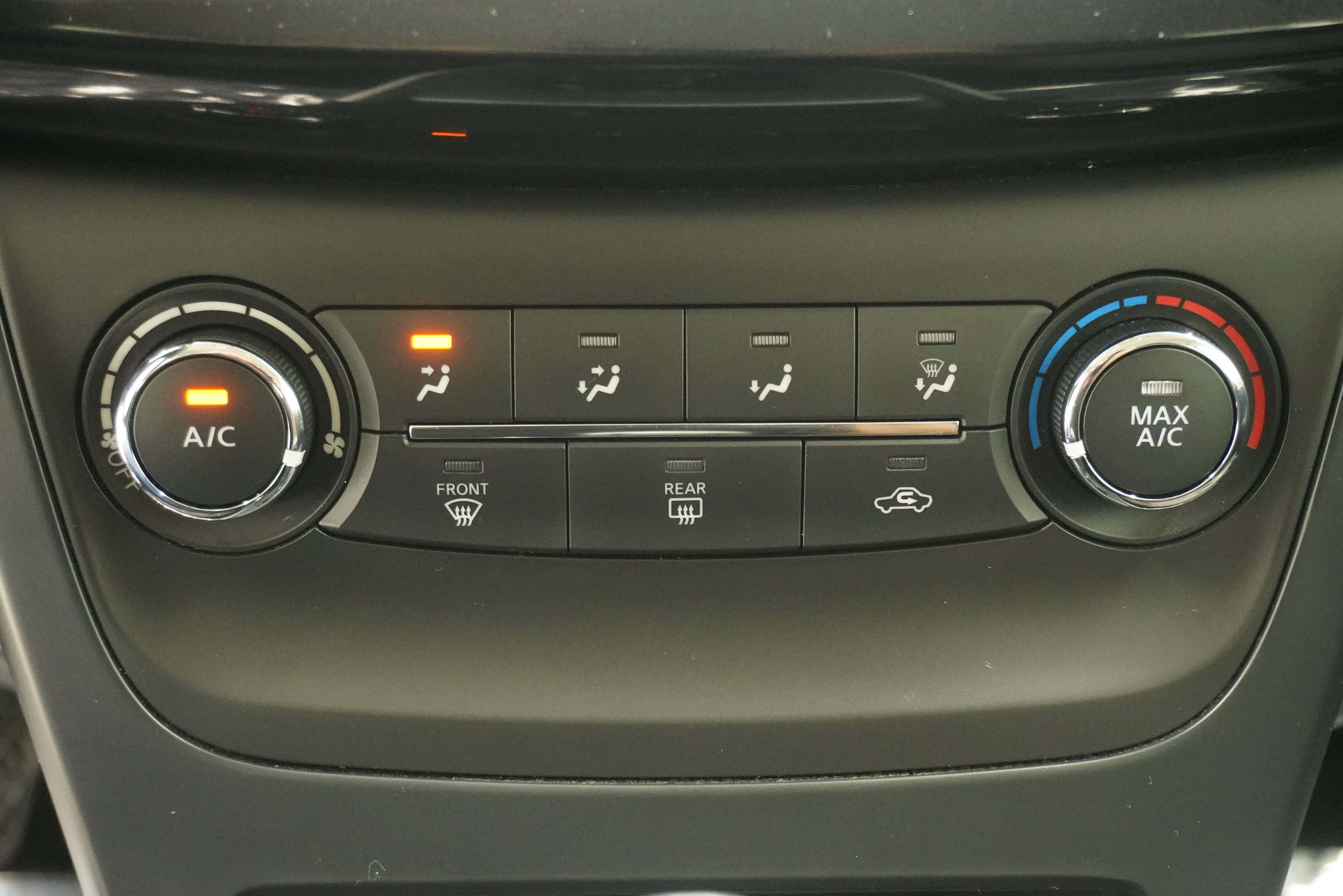 Used 2019 Nissan Sentra S FWD image 18
