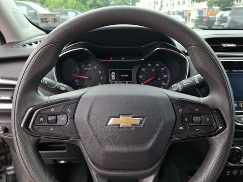 Used 2023 Chevrolet TrailBlazer LT w/ Convenience Package AWD/4WD image 16