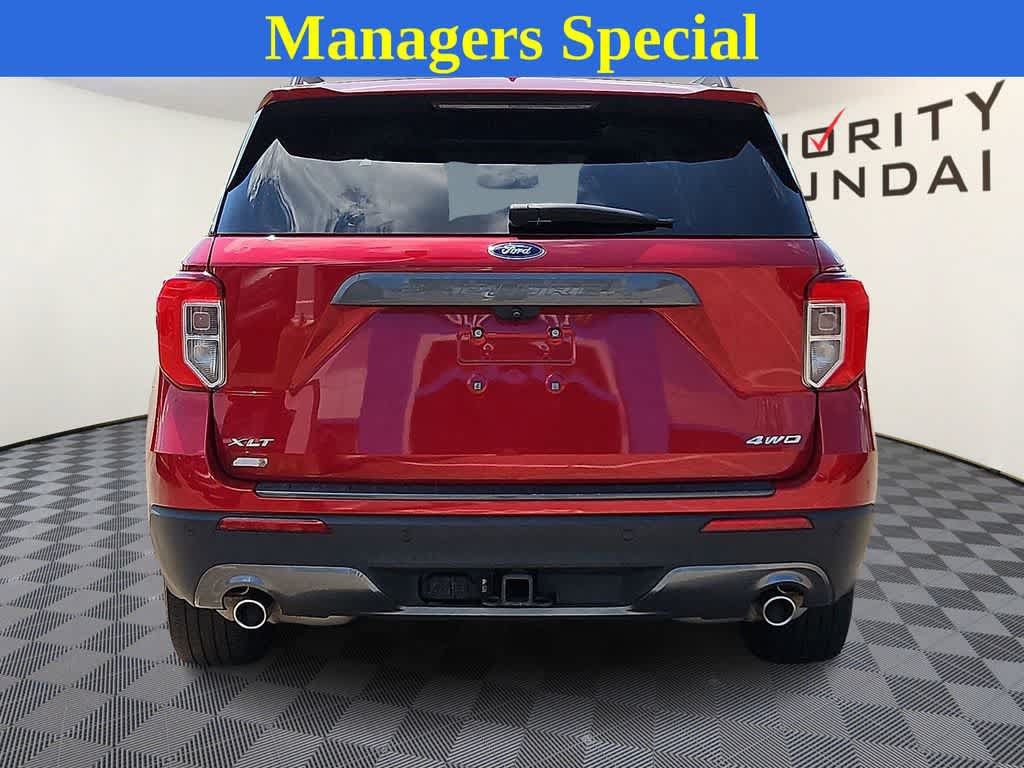 Used 2022 Ford Explorer XLT w/ Equipment Group 202A AWD/4WD image 5