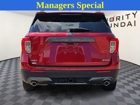Used 2022 Ford Explorer XLT w/ Equipment Group 202A AWD/4WD image 5