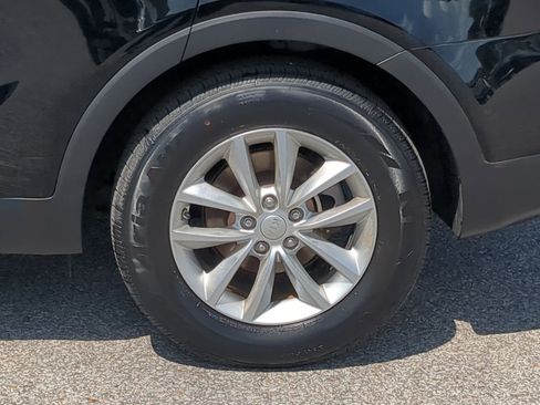 Used 2016 Kia Sorento LX image 10