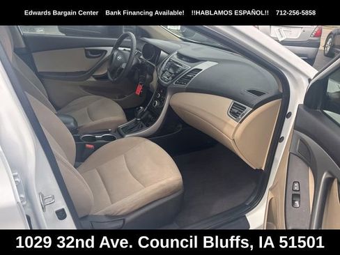 Used 2016 Hyundai Elantra SE FWD image 11