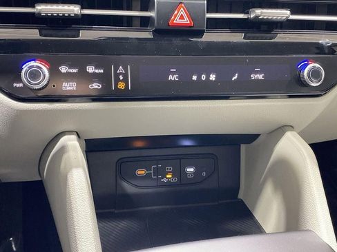 New 2026 Kia Sportage EX AWD/4WD image 17